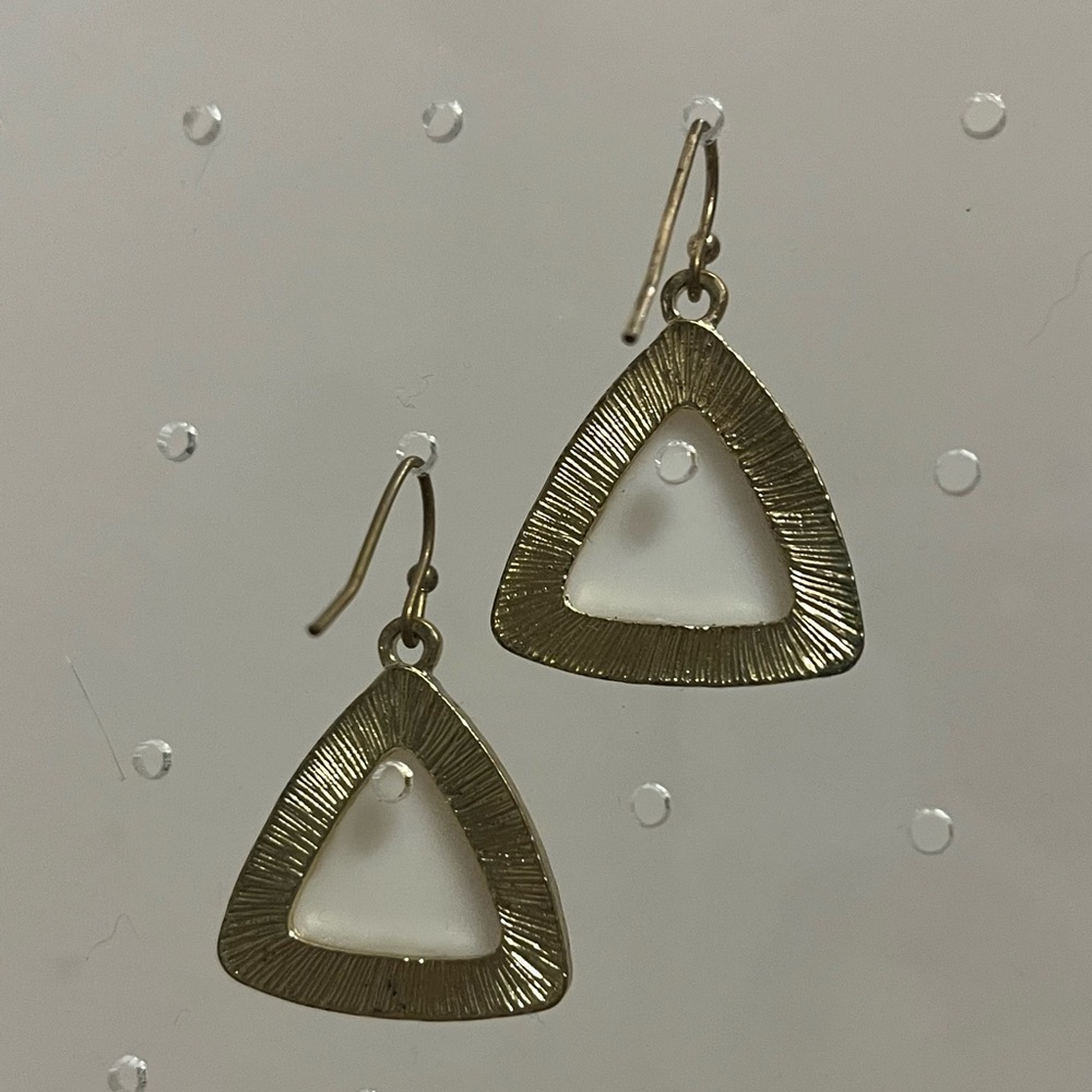 Triangle dangle earrings - Picture 4 of 4